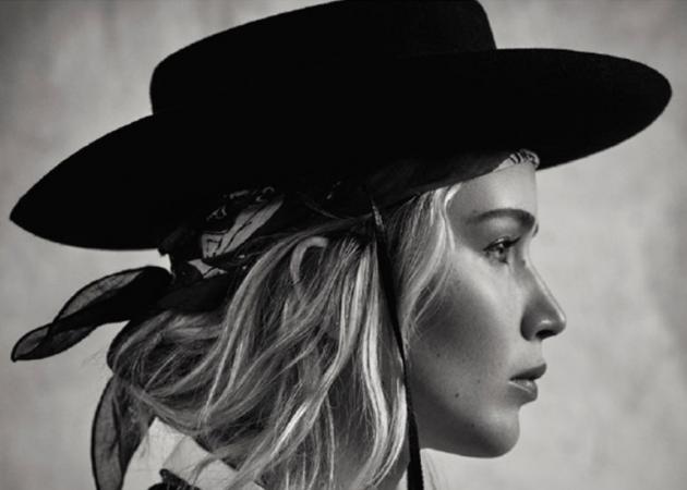 Η Jennifer Lawrence μεταμορφώνεται σε bohemian queen για τον οίκο Dior