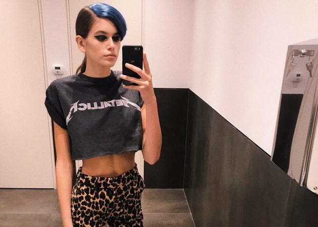 Η Kaia Gerber και η Bella Hadid αντικατέστησαν το τζιν τους με αυτό το παντελόνι