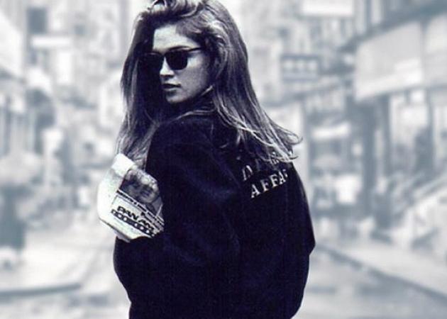 Η Cindy Crawford έχει να σου προτείνει το τέλειο τζιν!