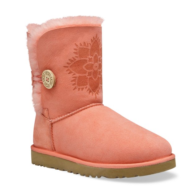 5 | Ugg Attica Golden Hall