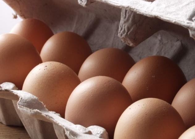 Τι να προσέχεις όταν αγοράζεις αυγά: Οι οδηγίες του ΕΦΕΤ