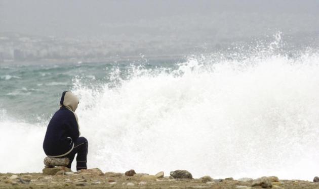 Θυελλώδεις άνεμοι στα πελάγη – Έρχονται βροχές και καταιγίδες το μεσημέρι – Θα χιονίσει στα ορεινά