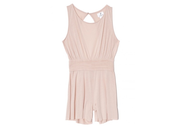 Nude playsuit: Kάνε το look σου ξεχωριστό!