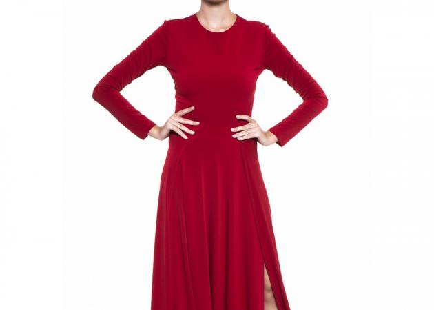 Κόκκινο maxi φόρεμα: Κάνε την πιο εντυπωσιακή βραδινή σου εμφάνιση!