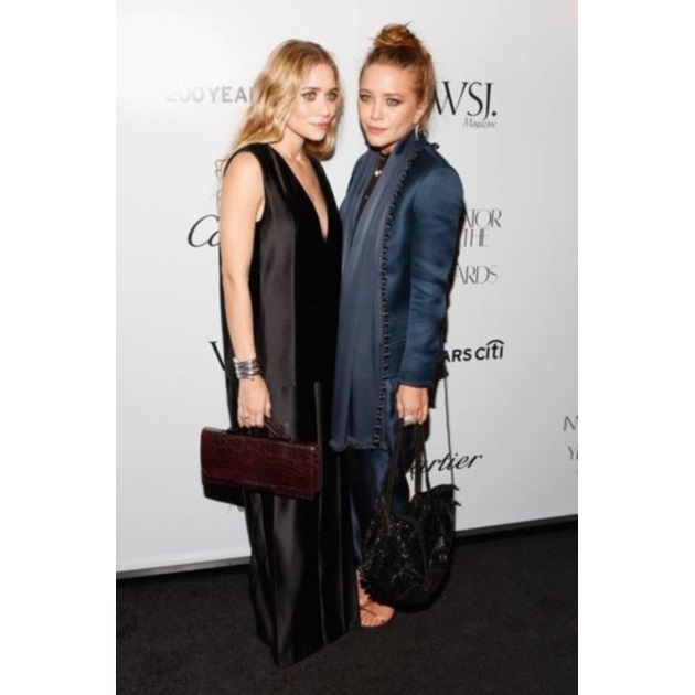 11 | Η Mary-Kate και η Ashley Olsen με τσάντες The Row