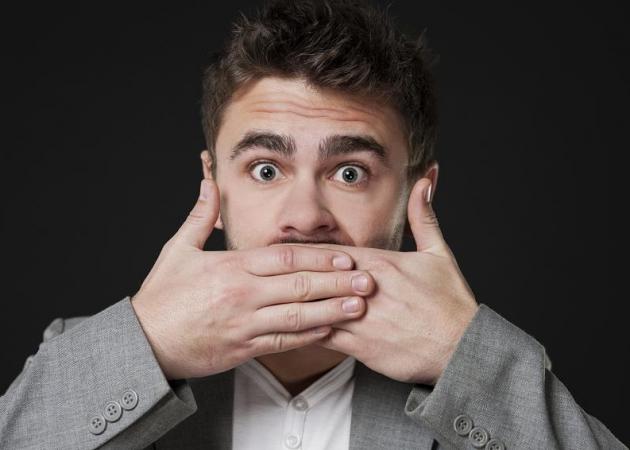 Κακοσμία στόματος: Αίτια και 5 μυστικά για να μην έχεις κακή αναπνοή [vid]