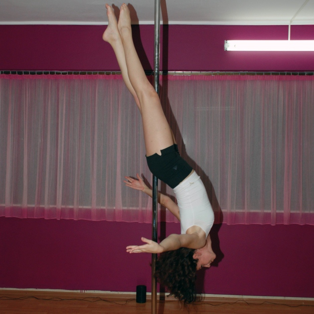 6 | Pole Dancing: Άσκηση "Σανίδα/Πτώση"