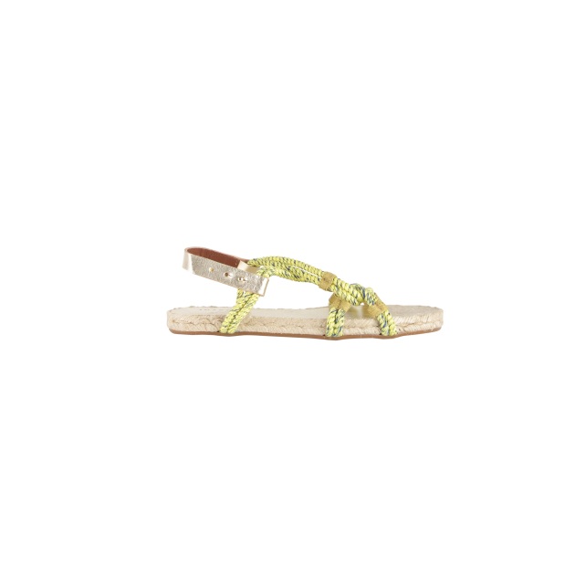 28 | 39€