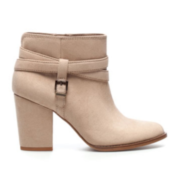 10 | Ankle boots Bershka