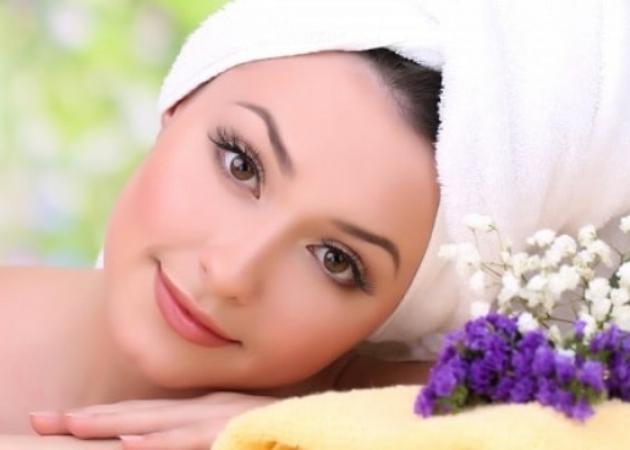 Προετοιμασία υγείας και ομορφιάς αποκλειστικά για το πρόσωπο πριν από το καλοκαίρι