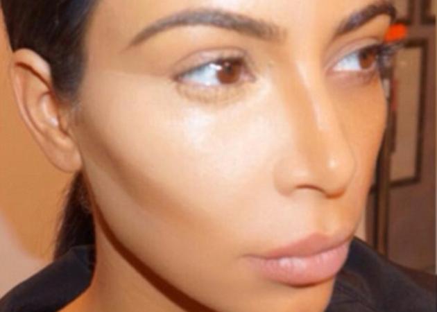 Contouring! Η Ε. Χατζηνικολίδου μας δείχνει πώς να κάνουμε την τεχνική μακιγιάζ που λατρεύει η Kim Kardashian!