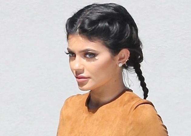 H Kylie Jenner έβαλε φακούς επαφής και η διαφορά είναι τεράστια!