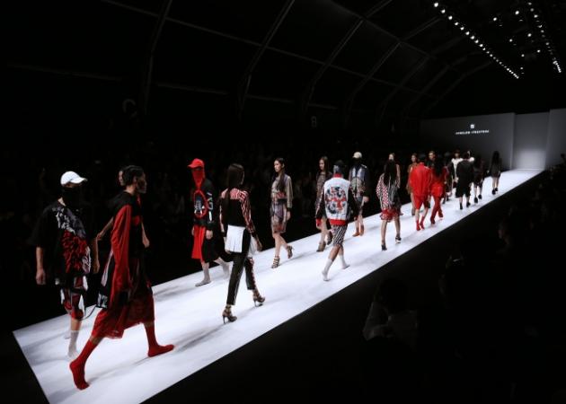 Ο Angelos Frentzos o πρώτος Έλληνας designer στο Shanghai Fashion Week