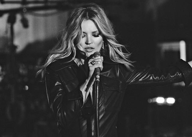 Kate Moss: Καυτή εμφάνιση σε video clip του… Elvis Presley!