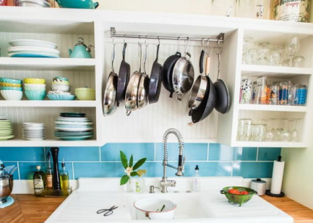 Κουζίνα: Τα… “κρυφά” σημεία της που μπορούν να γίνουν αποθηκευτικοί χώροι!