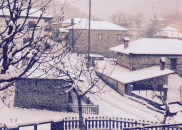 Το εκπληκτικό χωριό της Ηπείρου που ξύπνησε στους -11 βαθμούς Κελσίου [pics]