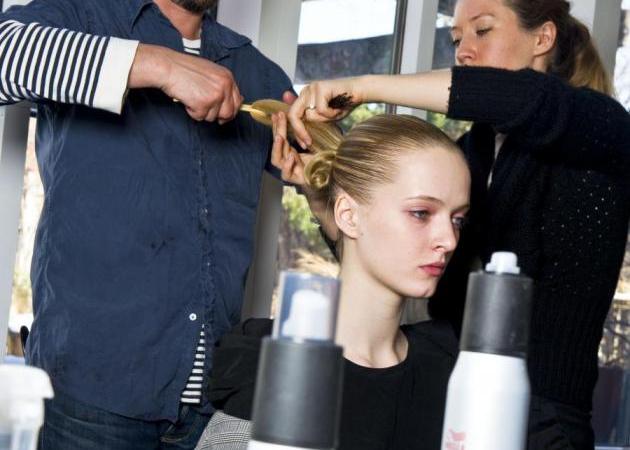Το hair styling που γίνεται με… chopsticks!