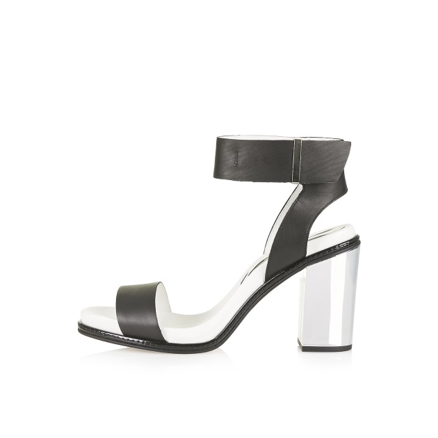 3 | Topshop.com € 76