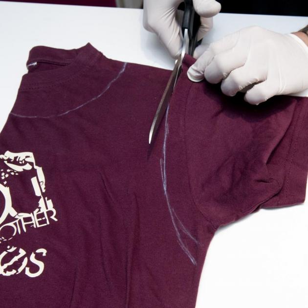 4 | Κόψε το t-shirt σου
