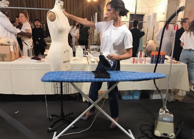 Το αγαπημένο παντελόνι της Victoria Beckham το έχεις κι εσύ (WOW)