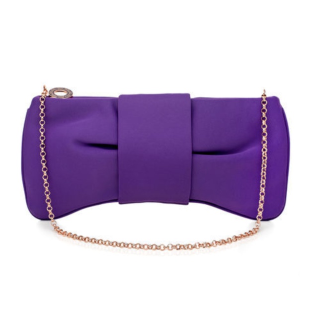 9 | Clutch Folli Follie