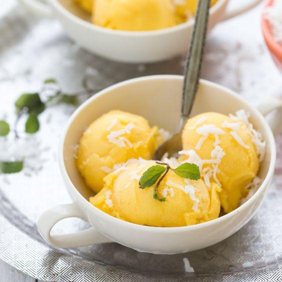 Σορμπέ με γεύση μάνγκο