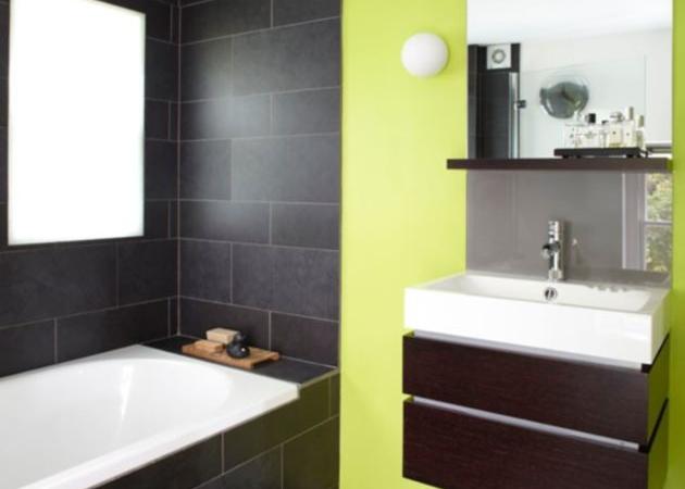 Χρωματιστό μπάνιο: χαρούμενες ιδέες ανανέωσης με πολύ χρώμα!