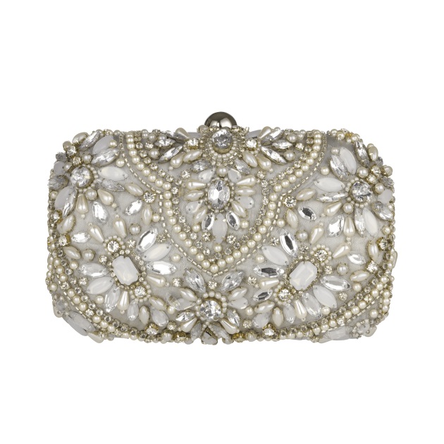 4 | Clutch Accessorize