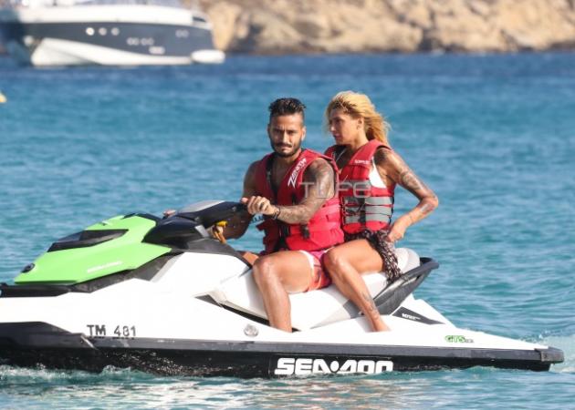 Αγγελική Ηλιάδη: Βόλτες με το jet ski και τον σύντροφό της Σάββα Γκέντσογλου!