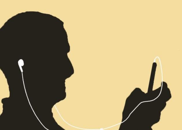 Μουσική με ακουστικά: Σοβαρό πρόβλημα για 1 στους 8 ανθρώπους – Τι να προσέχεις!