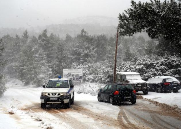 Σφοδρό κύμα κακοκαιρίας! Πυκνό χιόνι στη Βόρεια Ελλάδα – Που χρειάζονται αλυσίδες