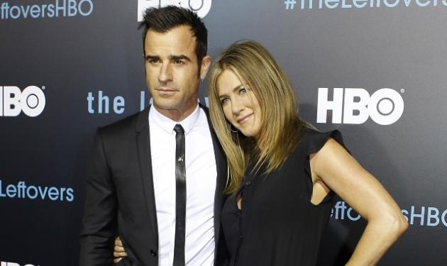 Jennifer Aniston – Justin Theroux: Η πρώτη επίσημη εμφάνιση για τους νιόπαντρους και οι φήμες για εγκυμοσύνη!