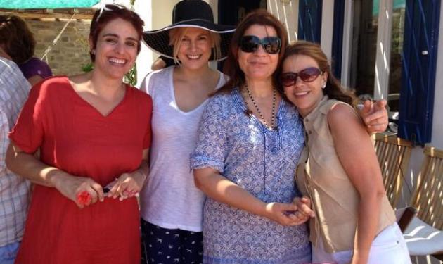 Ρ. Θρασκιά – Αν. Φωτόπουλος: Πάσχα στην Πάρο με την Αργυρώ Μπαρμπαρίγου!