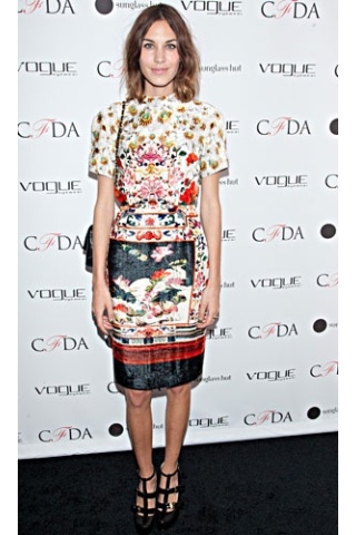 H Alexa Chung φοράει Mary Katrantzou