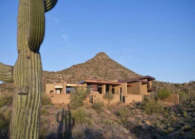 Arizona dream: Ένα πολυτελές σπίτι ανάμεσα στους κάκτους!