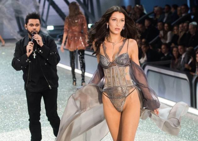 Video! H Bella Hadid παραείναι απασχολημένη με το ανοιξιάτικο μακιγιάζ της για να ασχοληθεί με τον Weeknd!