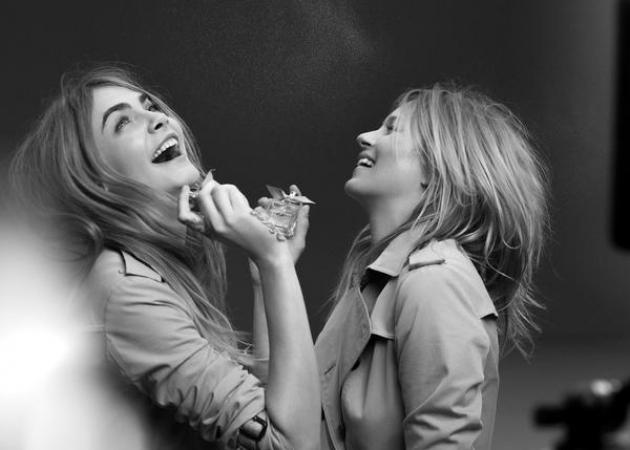 Η beauty συνεργασία της σεζόν! Δες την Kate Moss και την Cara Delevingne στο My Burberry!