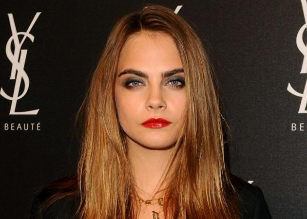 Η Cara Delevingne έχει huge beauty νέα!