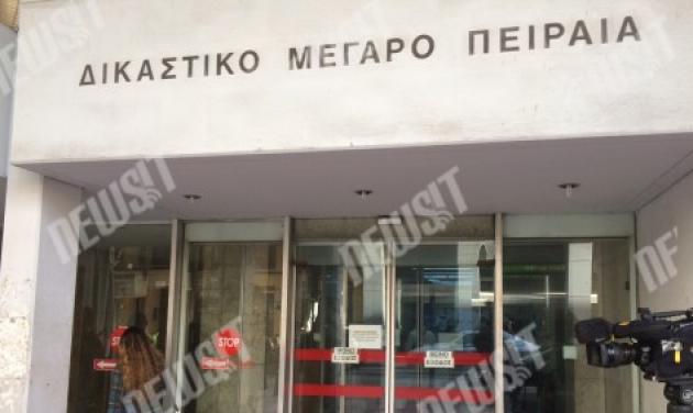 Στον εισαγγελέα η 22χρονη που μαχαίρωσε τις 3 συμφοιτήτριές της – “Τη φώναζαν γύφτισσα” λένε οι γονείς της