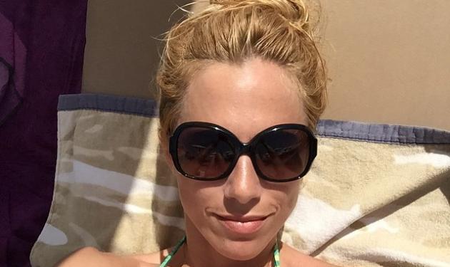 Ντορέττα Παπαδημητρίου: Χαλαρώνει στην παραλία και αναστατώνει το Instagram!