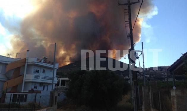 Ένα το κύριο μέτωπο στον πύρινο εφιάλτη της Κερατέας- Δήμ. Λαυρεωτικής: ” 2-3 σπίτια στις φλόγες”