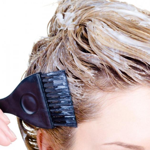 Top tips για βαμμένα μαλλιά από την hair colourist των διασήμων του Hollywood!