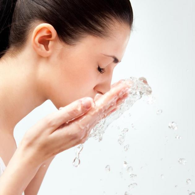 2 | Πόσο συχνά πλένεις το πρόσωπό σου;