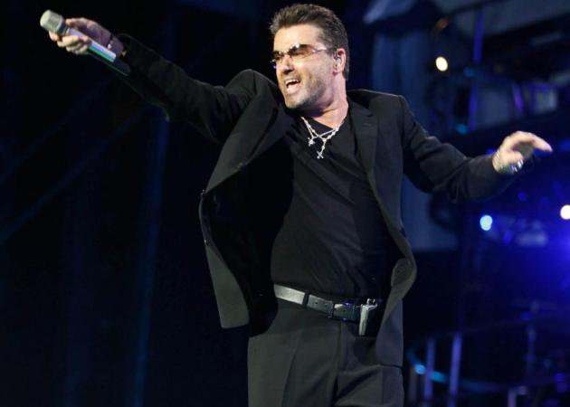 Ο Έλληνας παρουσιαστής που πόζαρε και μίλησε με τον George Michael όταν είχε έρθει στην Ελλάδα! [pic]