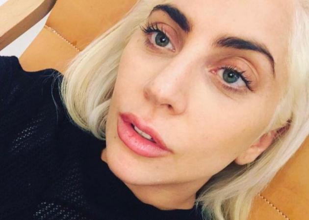 Η Lady Gaga δεν έχει πια αυτά τα μαλλιά