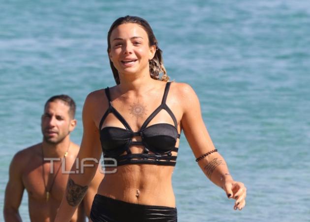 Josephine: Είναι full in love! Στην παραλία με τον εφοπλιστή σύντροφό της