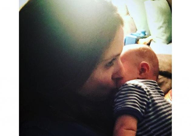 Σοφία Καρβέλα: Οι τρυφερές φωτογραφίες με το μωρό της και η αφιέρωση στη μαμά της Άννα Βίσση!
