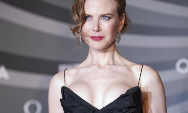 Το νέο στήθος της Nikole Kidman!