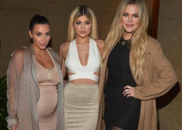 Δες το πρώτο εξώφυλλο των Kardashians- Jenners μετά από χρόνια!