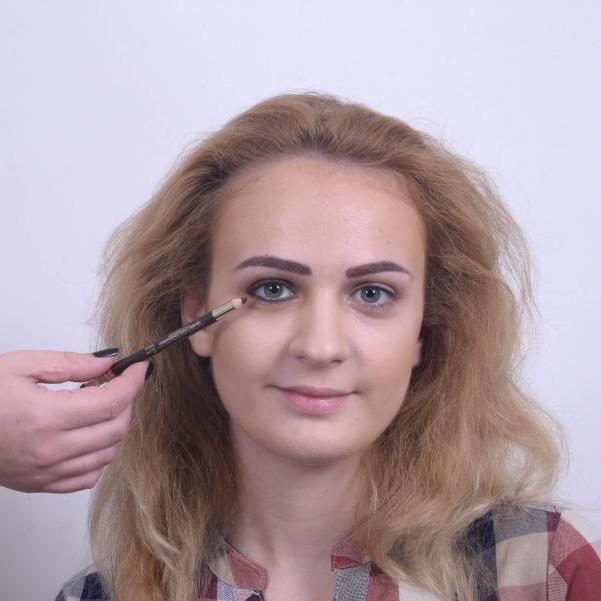 2 | Make up: βήμα 1